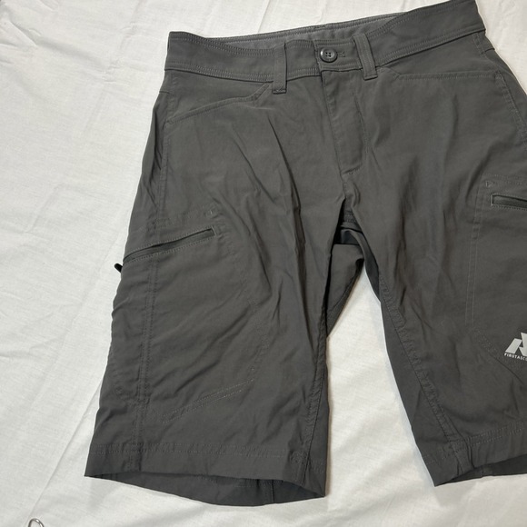 Eddie Bauer First Ascent Shorts Men's Size 30 Gray Cargo - Picture 4 of 11